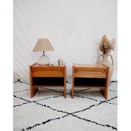 Paire de tables de chevet en orme n°678