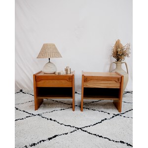 Paire de tables de chevet en orme n°678