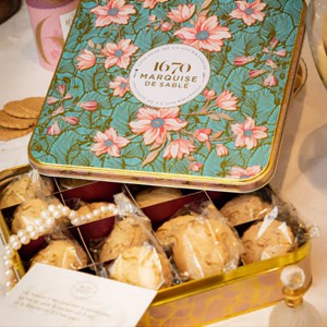 Assortiment de sablés de sarthe - boîte féérie végétale