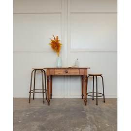 Romy, la table à manger en bois n°590