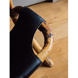 Grand fauteuil en rotin et cuir n°859