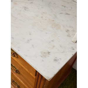 Coiffeuse en marbre blanc n°249