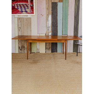 Karla, la table à manger en teck n°1080