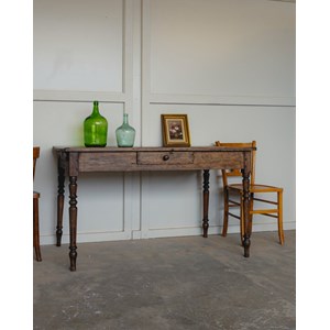 Romy, la table à manger en bois n°593