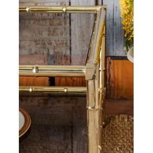 Table basse en laiton doré et verre fumé n°791