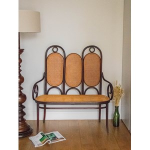 Banquette thonet cannée en bois n°43