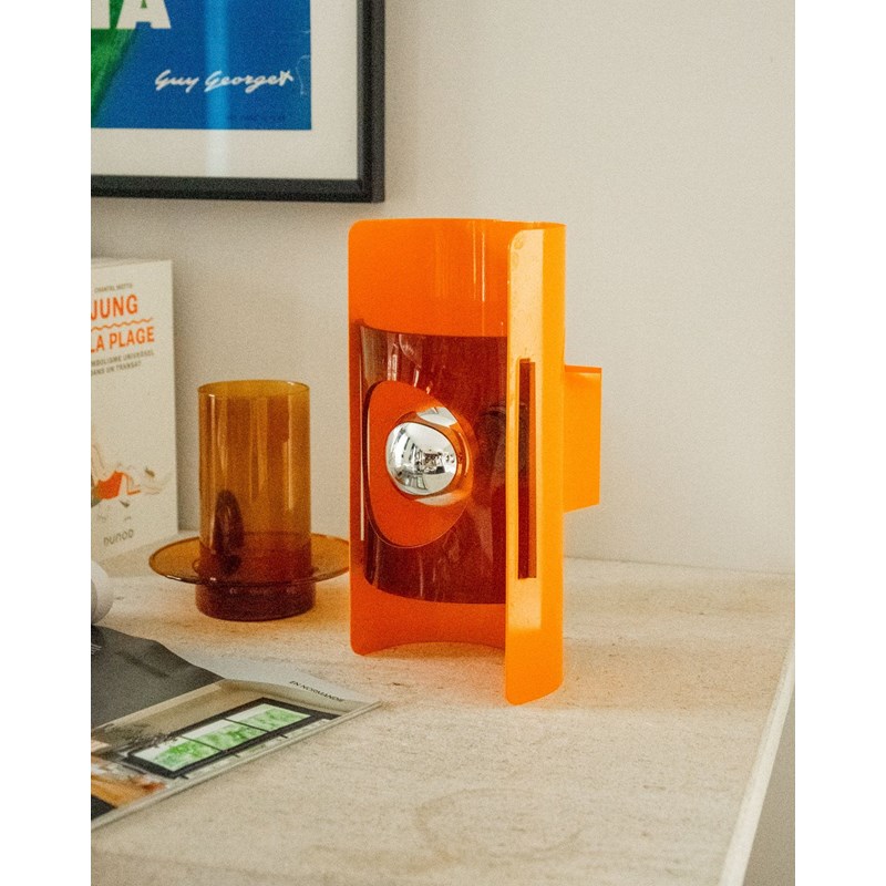 Applique space age en plexi orange n°122