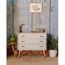 Olga, la commode beige en bois n°377