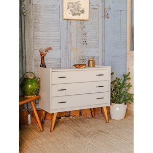 Olga, la commode beige en bois n°377