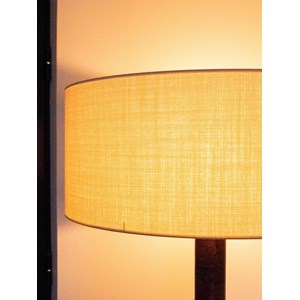 Grand lampadaire en bois foncé n°312