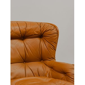 Fauteuil en cuir pivotant n°860