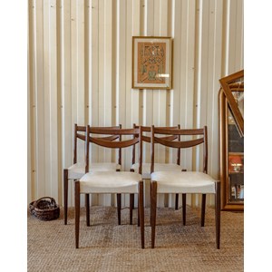 Lot de 4 chaises scandinaves n°1270