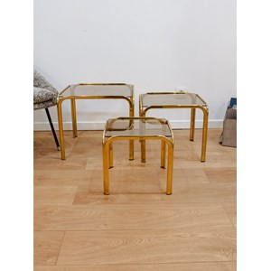 Tables gigognes dorées et en verre n°137