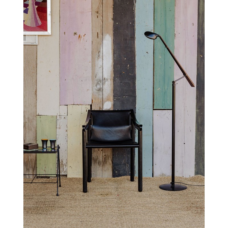 Jakob, le fauteuil en cuir noir n°852
