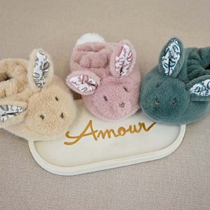 Coffret chaussons et doudou rose lapin doudou