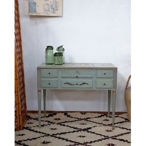 Louise, la coiffeuse en bois n°239