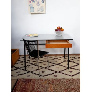 Yvan, le bureau en formica n°484