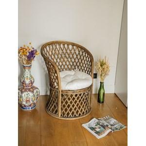 Grand fauteuil en bois foncé n°715