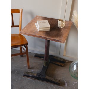 Denise, la table à manger bistro n°82