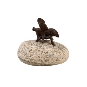 Abeille en fonte sur galet - esschert design