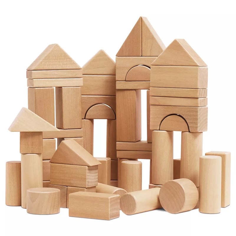 Blocs de construction en bois naturel
