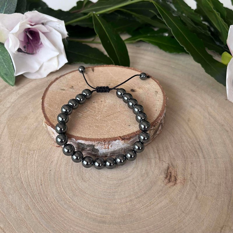 Bracelet shambala en hématite – ancrage et équilibre
