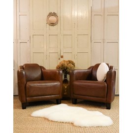 Paire de fauteuils club en cuir n°719