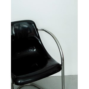 Paire de chaises coque en métal n°1297