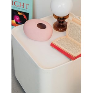 Table d'appoint en fibre de verre n°824