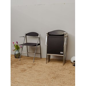 Lot de 6 chaises chromées en cuir noir n°1294