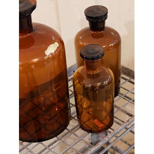 Nsemble de pots d'apothicaire en verre n°824