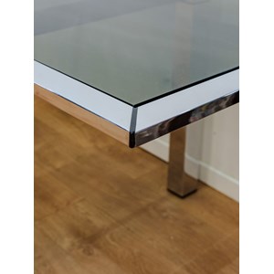 Table à manger en verre et chromée n°1078
