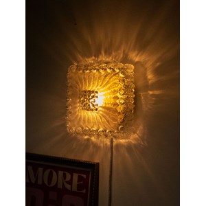 Applique carrée et dorée en verre n°160