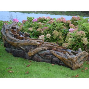 Fontaine de jardin allongée avisio souche d'arbre avec chute d'eau et éclairage