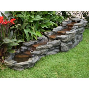 Fontaine de jardin brembo allongée rochers et pierres, avec éclairage led - ubbi