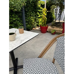 Ensemble repas de jardin 2 places en acier et plateau en hpl