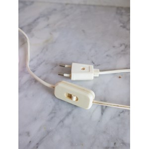 Julia, la lampe à poser &nbsp;mains&nbsp; n°830