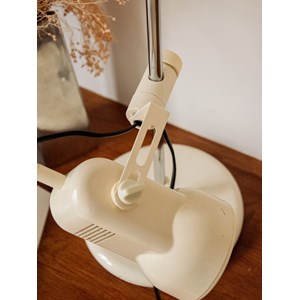 Grande lampe en métal laqué n°781