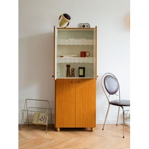 Grande armoire en bois clair n°148