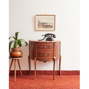 Commode demi-lune en marbre rose n°252