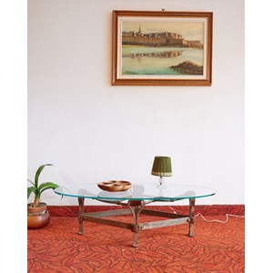 Table basse brutaliste en cuir n°483