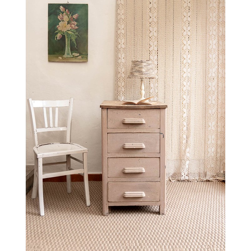 Petite chiffonnier en bois rose poudré n°257