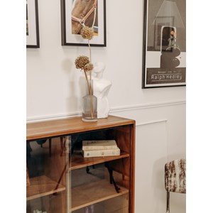 Grande vitrine en bois foncé n°154