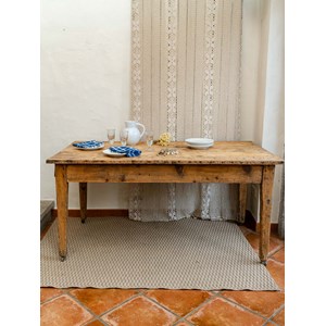 Romy, la table à manger en bois n°619