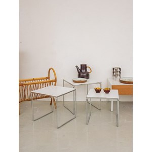 Tables gigognes en formica n°144