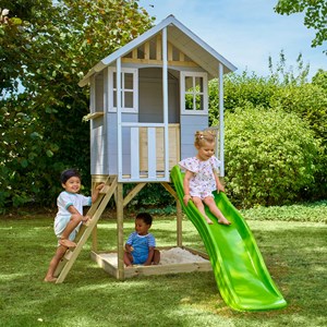 Maisonnette sur pilotis balcon et gliss