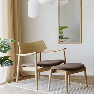 Frida-fauteuil lounge en chêne naturel et tissu marron