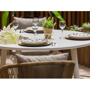 Ensemble de table à manger en alum blanc capri et 4 chaises de jardin maldives -