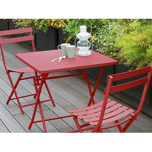 Salon de jardin carré en métal greensboro 70 x 70 cm groseille avec 2 chaises -