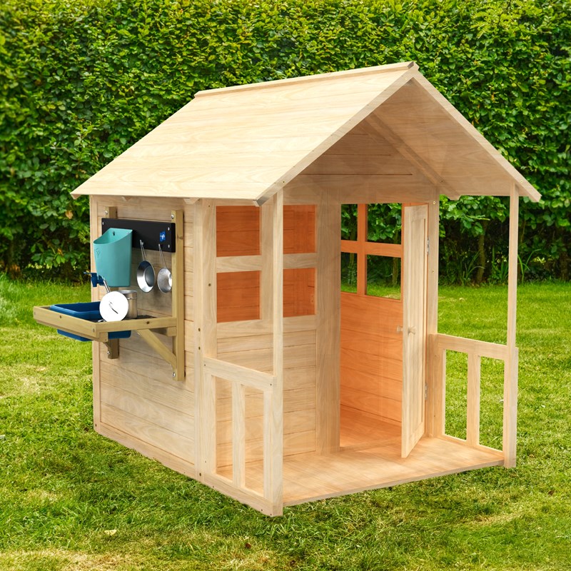 Maisonnette avec plancher, véranda et c